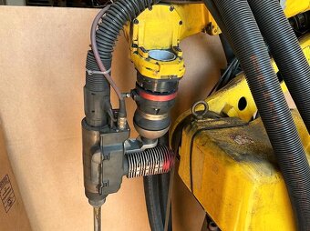 FANUC Robot ARC Mate 100iC mit Controller R-30iA - 3
