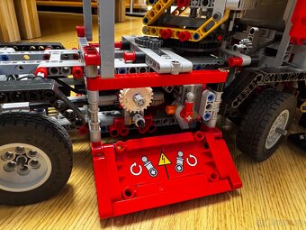 Lego Technic Crane Truck 8258 - 3