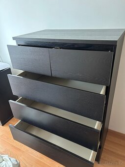 Černá komoda MALM z Ikea (Původní cena 3500) - 3