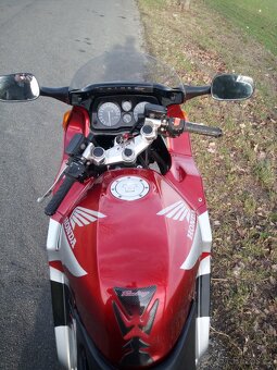 Honda CBR 1000F - 3