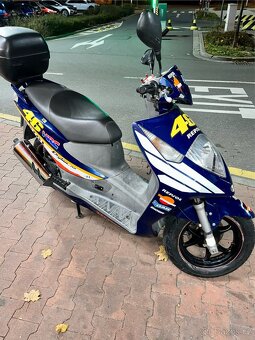 Prodám skútr Honda Dylan 150 - 3