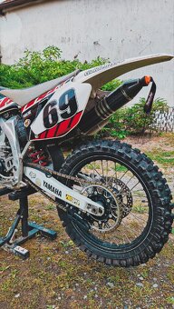 Yamaha YZ250F - 3
