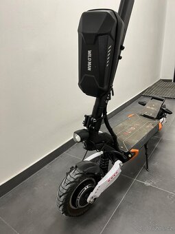 Elektrokoloběžka Blade 10 - 3