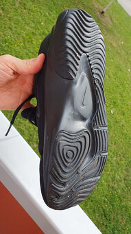 Tenisky Nike Legend Essential 3 EUR 44, 28 cm - 3