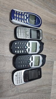 Tlačítkové telefony - 3