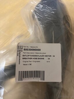 Hadice odvětrání hlavy Husaberg - 3