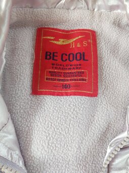 Dívčí vesticka - 3