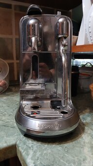 Kavovar Nespresso Creatista Plus - 3