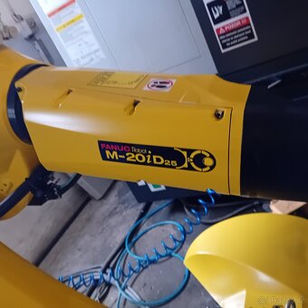 Robot Fanuc - 3