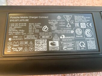 nová nabíječka elektromobilu Porsche Mobile Charger Connect - 3
