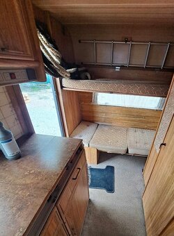 Obytný vlek karavan Dethffles RALLY NOMAD - 3
