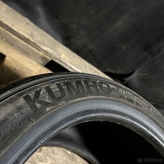 Letní pneu 225/40 R18 92Y Kumho 4-4,5mm - 3