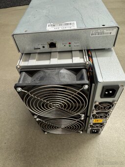 Bitmain S17 55Th/s - plne funkcni - 3