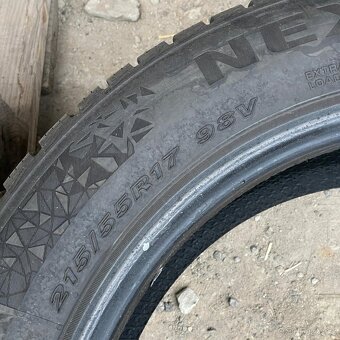 Zimní pneu 215/55R17 98V NEXEN - 3