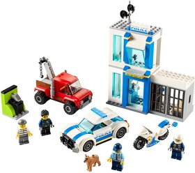 LEGO® City 60270 Policejní box s kostkami
- 3