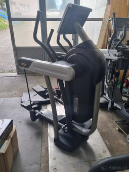 Profi fitness crossový trenažér Technogym Vario 1000 Led, 20 - 3