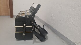 Akordeon Melodia Lignatone II, harmonika 80 basů - 3