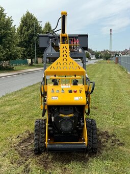 Stavební Mininakladač 950T2 pásový přepravník radlice - 3