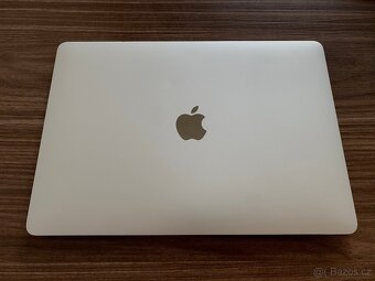 MacBook Air A2179 (Retina, 13" 2020), 8GB RAM, 256GB SSD, i - 3