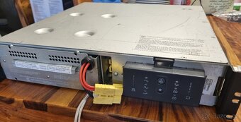 APC Smart-UPS 1500 DLA1500RMI2U - 3