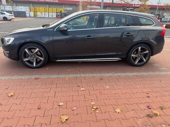 V60 plug-in in hybrid - 3