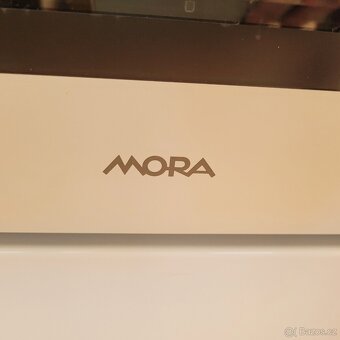 Volně stojící sporák s troubou zn. Mora - 3