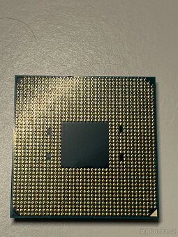 Ryzen 7 2700X 8core/16 thread + chladic RGB - 3