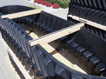 CLAAS Lexion Terra Trac pásy - 3