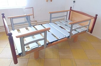 Elektrická polohovací postel Volker v záruce - 3