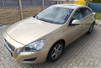 Prodám Volvo S60 2,0T SUMMUM benzín - 3
