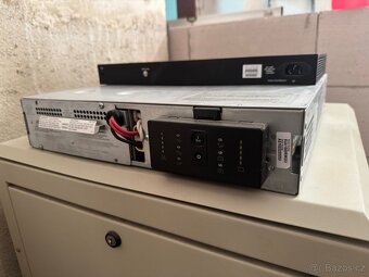 racková skříň 18U – UPS, PoE switch - 3