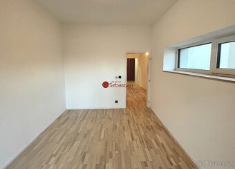 K pronájmu moderní byt 2+kk s balkonem, 32 m², Hořice, ul. S - 3