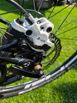 prodám pěkný Hardtail Specialized - 3