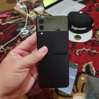 Samsung Flip 4 8GB/256GB - 3