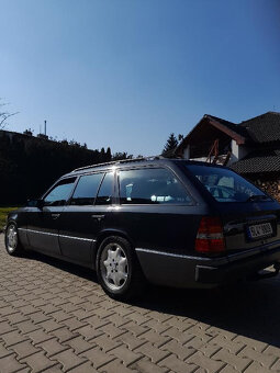 MERCEDES BENZ 124 - 3