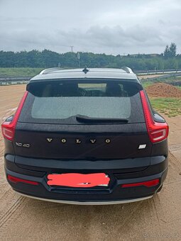 Volvo XC-40 - 3