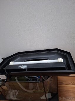 Akvarium s krytem + příslušenství - 3