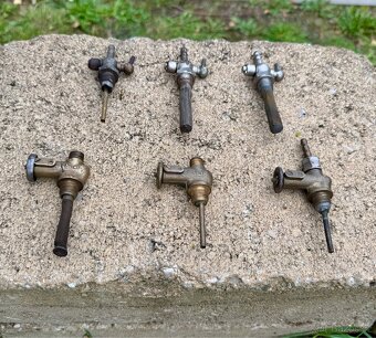 Jawa pérák, kyvacka, Ogar, CZ, Manet - paliváky - 3