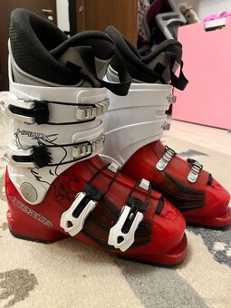 Set dětské lyže Atomic J4 + lyžáky Atomic Hawx - 3