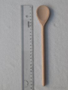 Různé kuchyňské náčiní - 3