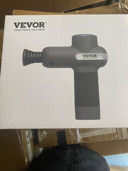 Nová masážní pistole . - 3