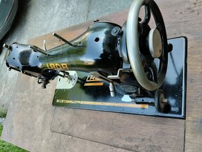 Šicí stroj LADA - 3