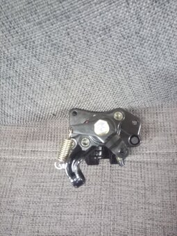 Brzdový třmen Linhai 260cc - 3