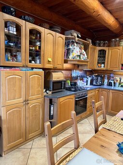 Rustikální kuchyňská linka se spotřebiči - 3