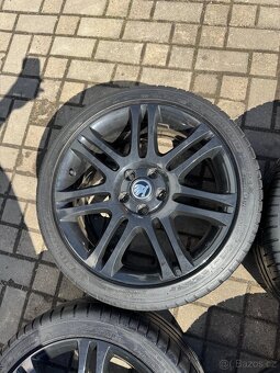 ORIGINÁL Alu Škoda THEMISTO R18, 5x112 - LETNÍ PNEU - 3