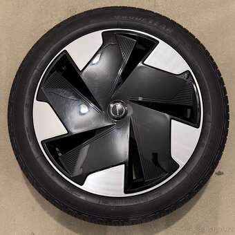 Letní kola Volvo EX30 245/45 R19 GoodYear - 3