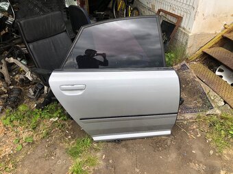 Audi A8 D3 blatník dveře - 3