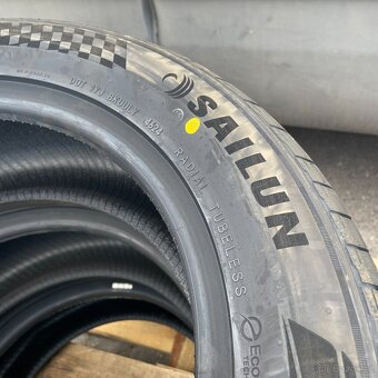 NOVÉ Letní pneu 215/55 R17 98W XL Sailun - 3
