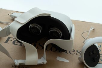 Oculus Quest 2 - 264GB - 3