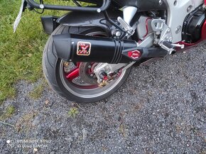 Suzuki GSX1300R Hayabusa - 3